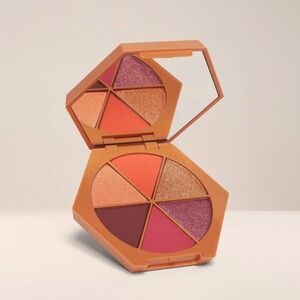 EM Cosmetics Divine Skies Eyeshadow Palette